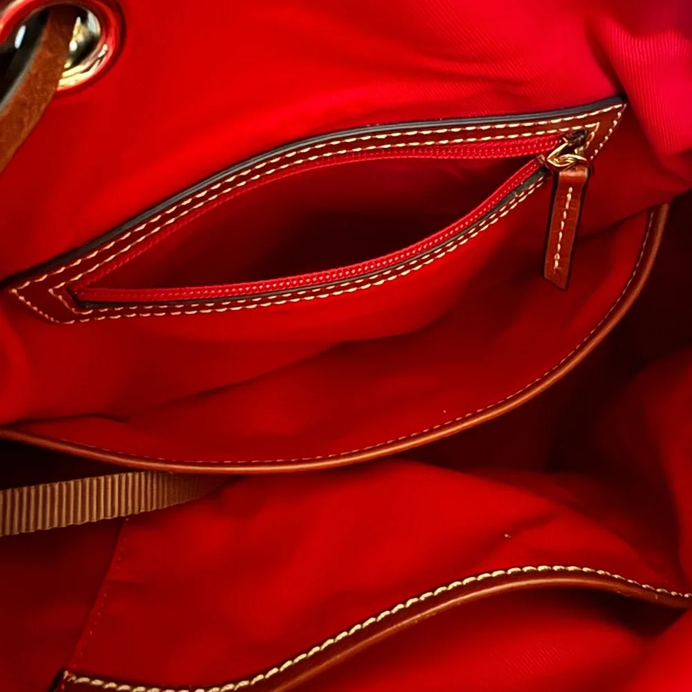 NWOT Dooney & Bourke Red Pebble Grain Leather Bucket Bag - Picture 6 of 15